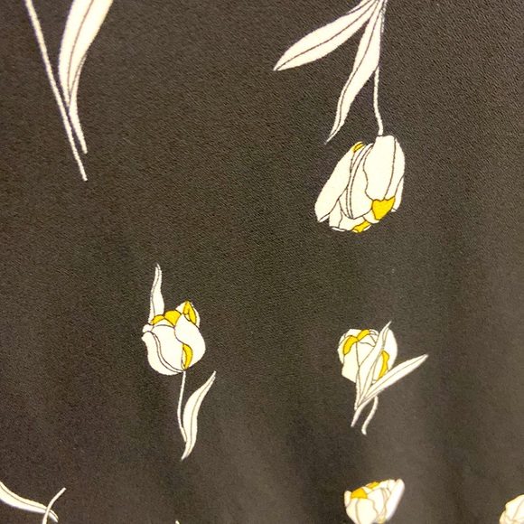 BRAND NEW, never worn, beautiful Banana Republic Wrap Dress - Picture 4 of 6